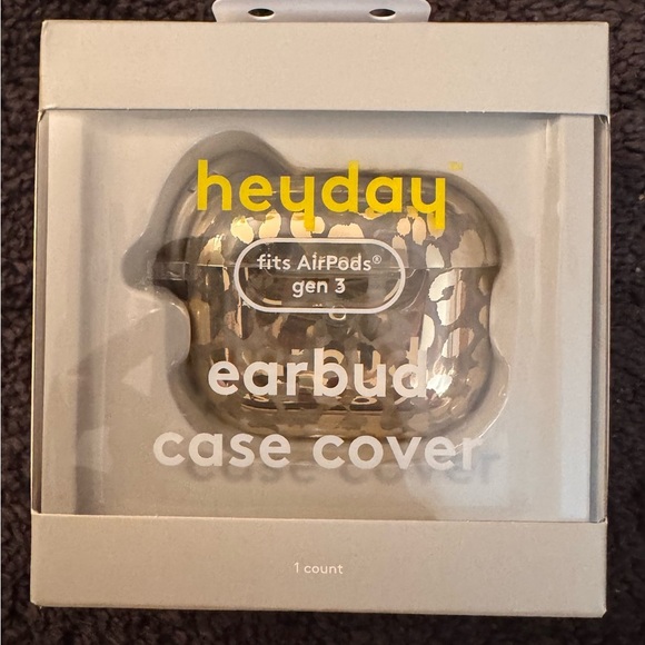 Apple AirPods 3rd Generation Silicone Case with Clip - Heyday™ Clear/Gold - Picture 2 of 2